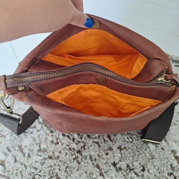 Sundance Brown Leather Crossbody - Picture 6 of 13